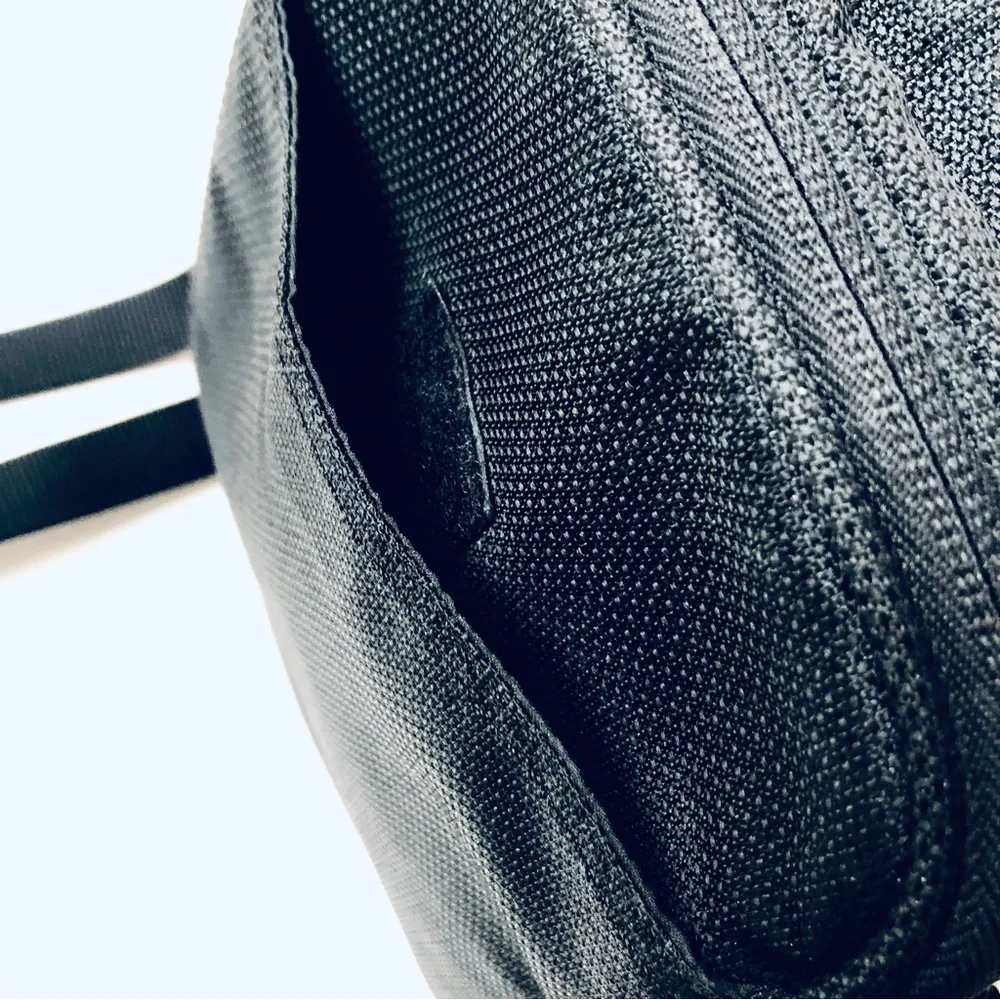 TUMI Leather & Canvas Unisex Shoulder Bag, Gently Used.